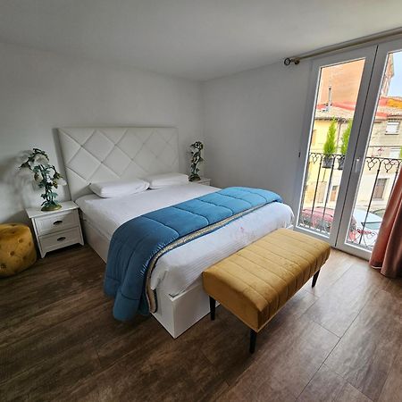 Casa Iulia Hotel Haro Quarto foto